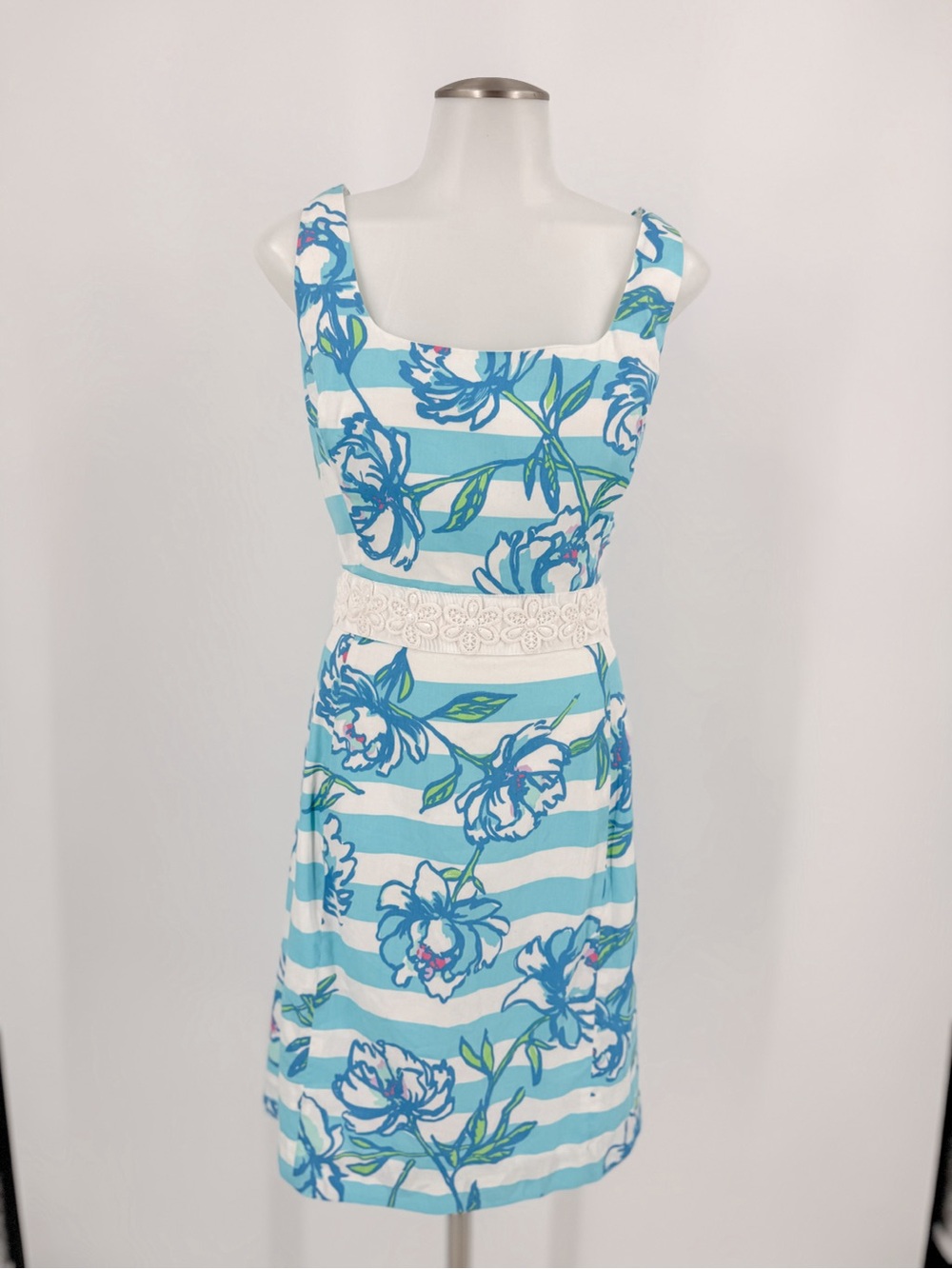 Lilly Pulitzer Blue & White Floral Striped Sleeveless Dress - Picture 2 of 8